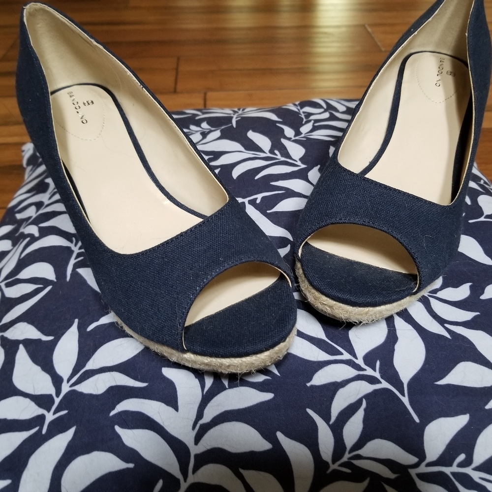 Bandolino peep toe wedges - Picture 1 of 4